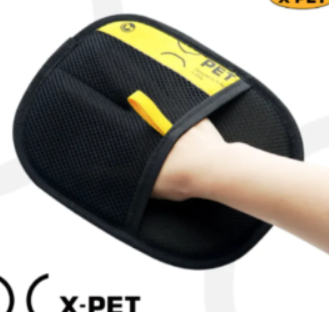 Pet Hair Remover Glove — Cats & Dogs